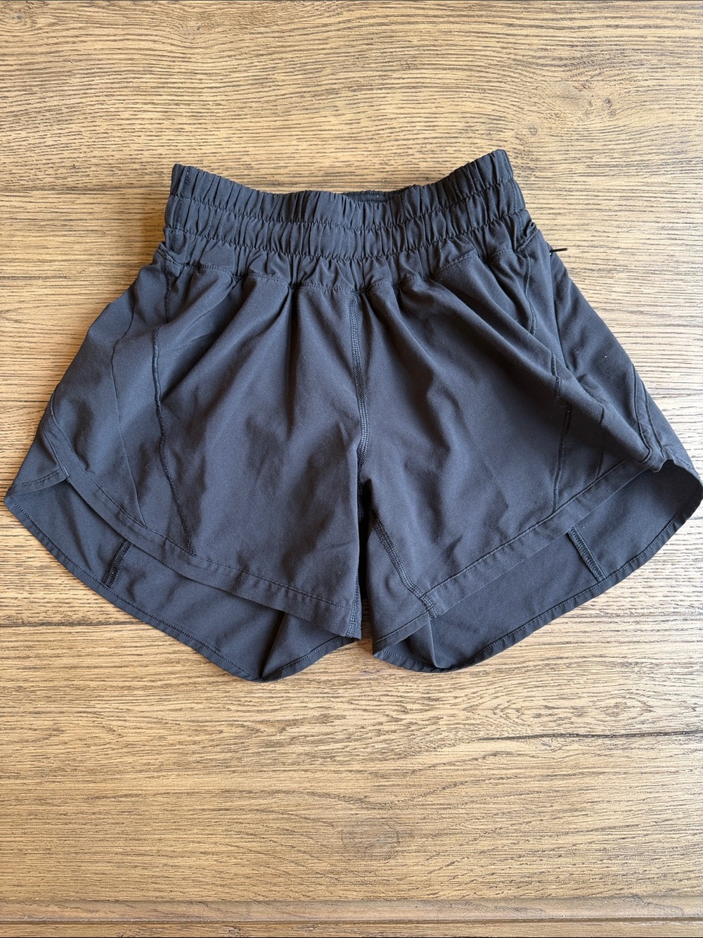 lululemon athletica Black Women's Hotty Hot Shorts